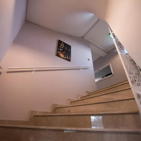 Casa 1a 4*