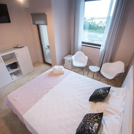Casa 1a 4* エフォリエ・スド